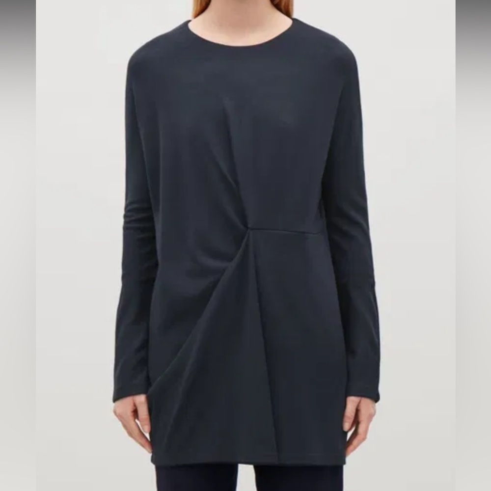 Like NEW COS Asymmetric Drape Top S Small